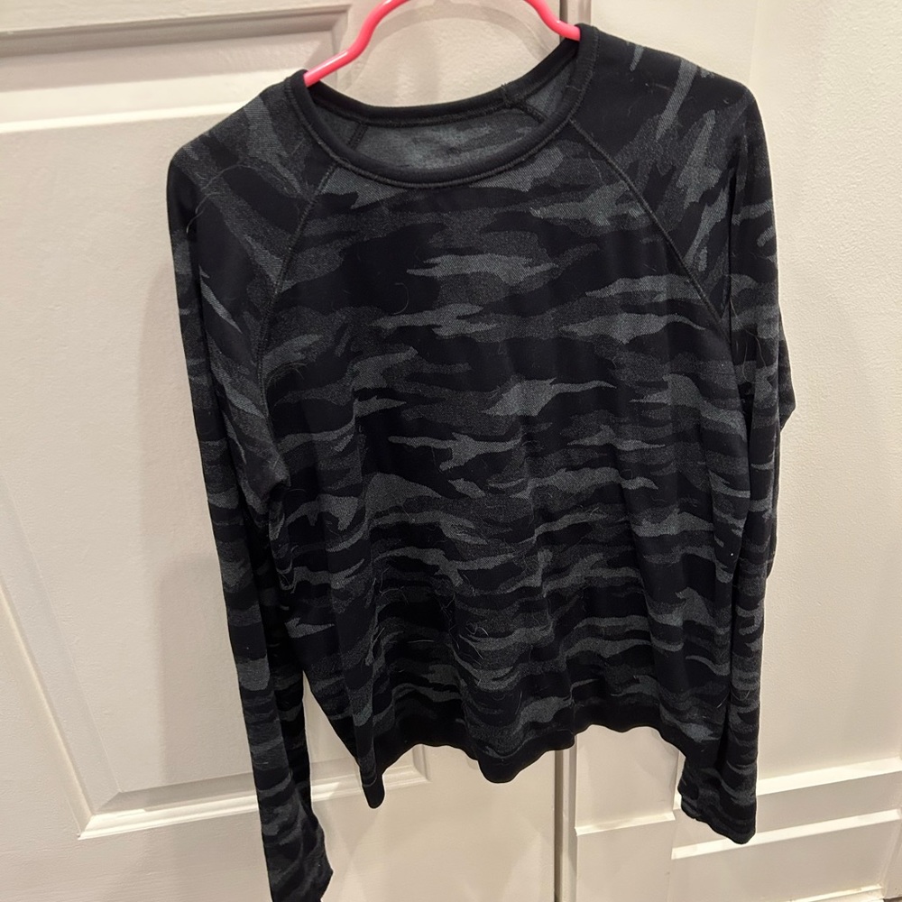 Athleta girl long sleeve Camo medium